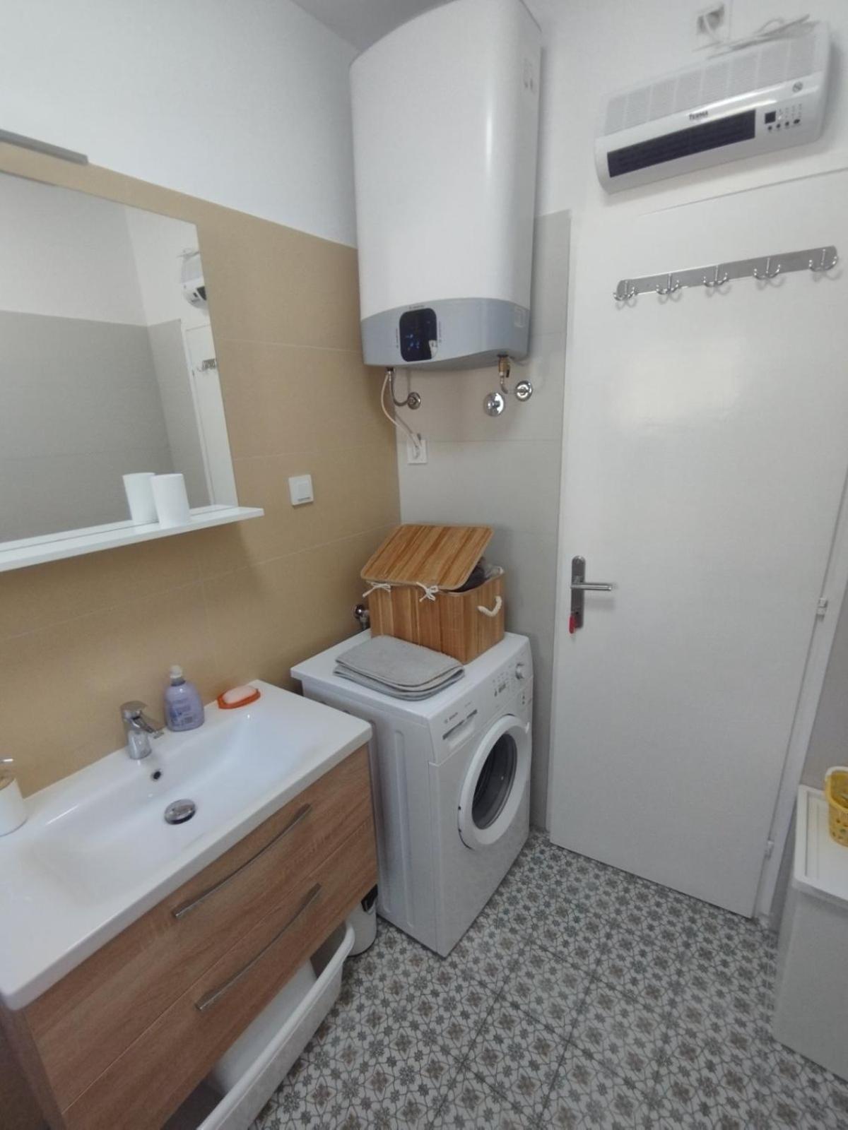 Apartman Kora 니바이스 외부 사진